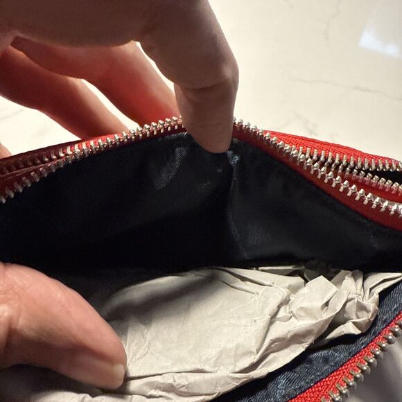 French Connection Lara Pebble Double Slim Pouches Wristlet Red FCWH24210 - Picture 7 of 9